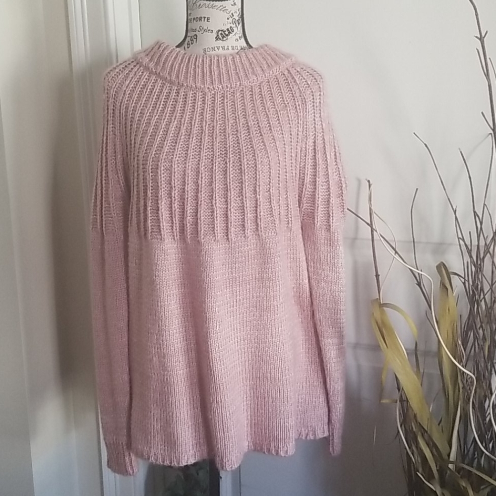 Oversized pink sweater